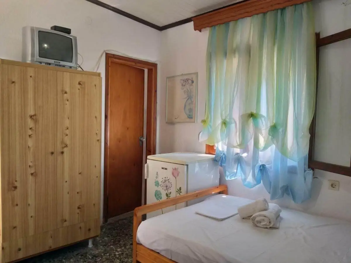 Triple Room Sea View Bungalows (2)